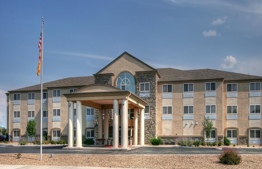 Holiday Inn Express and Suites Portales