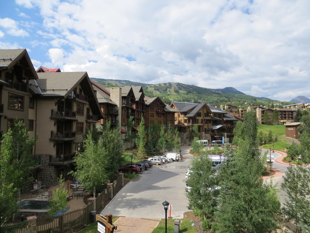 Capitol Peak Lodge Condominiums