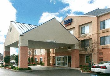 Fairfield Inn and Suites Jackson Airport