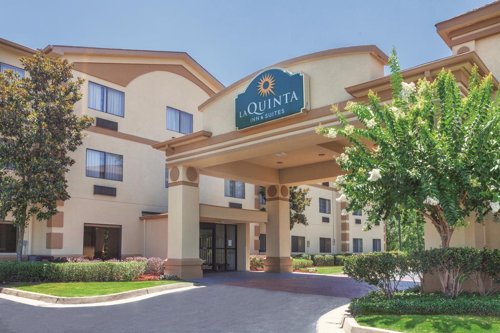 La Quinta Inn and Suites Jackson Airport