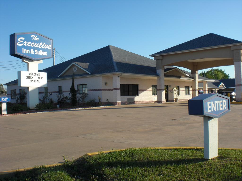 Executive Inn and Suites West Columbia