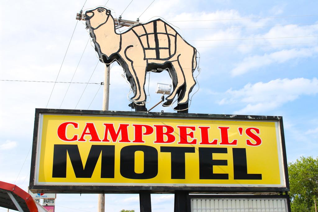 Campbells Motel Scottsburg