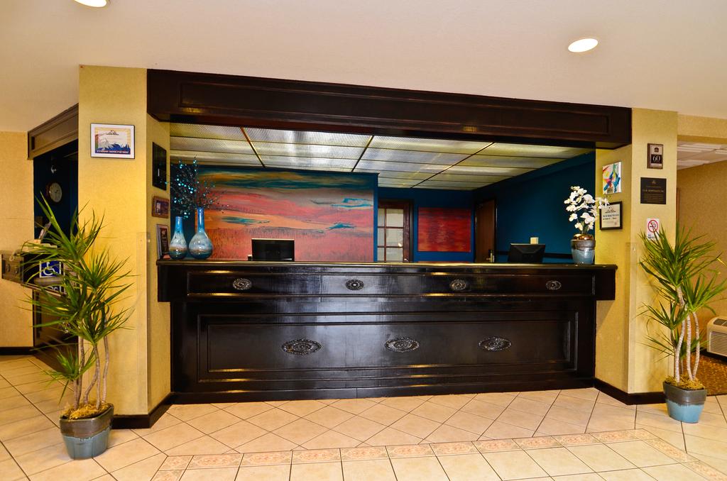 Inn and Suites - Discovery Kingdom