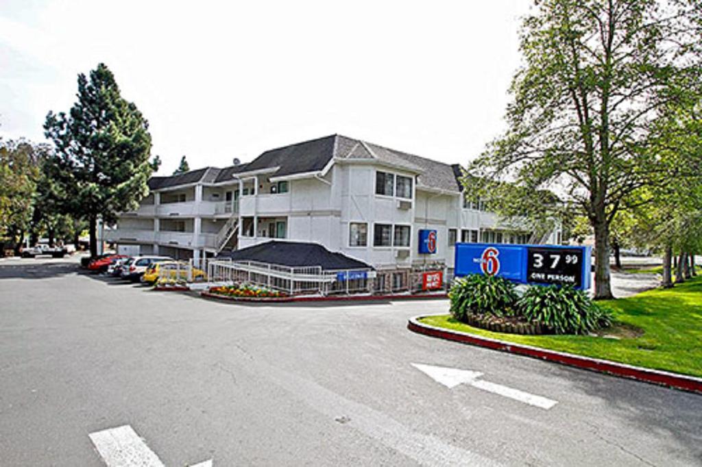 Motel 6 Vallejo Six Flags East Fairgrounds