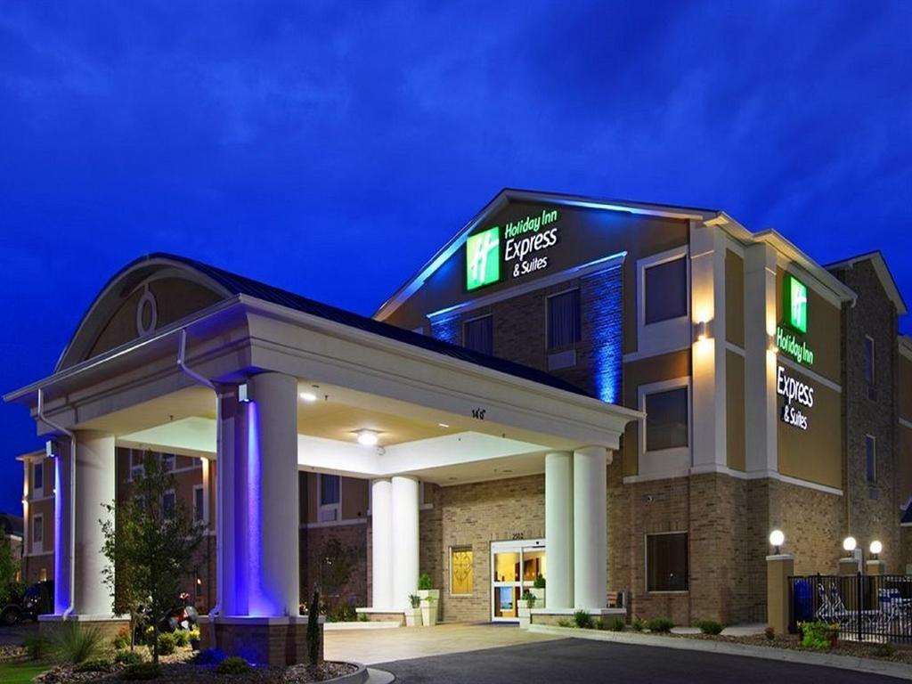 Holiday Inn Express and Suites Washington - Meadow Lands