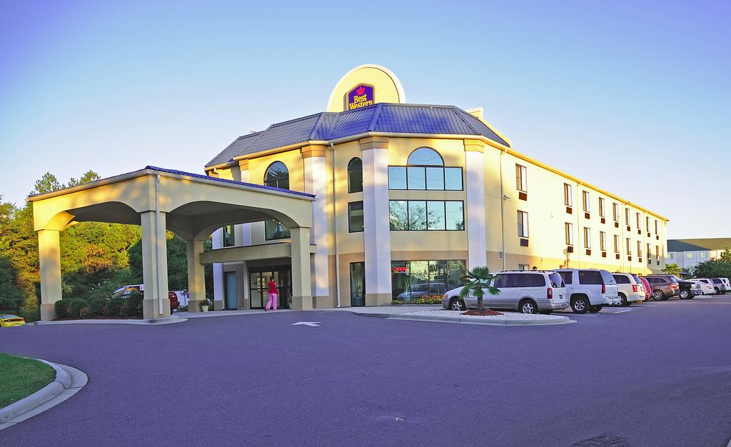 BEST WESTERN Carowinds