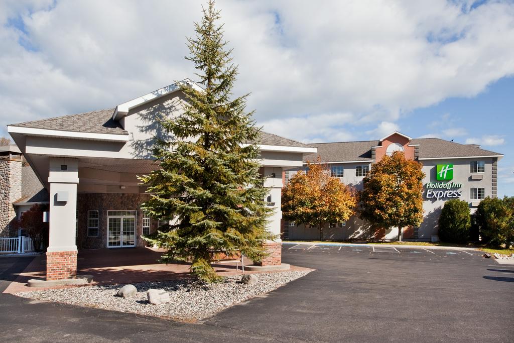 Holiday Inn Express St Ignace