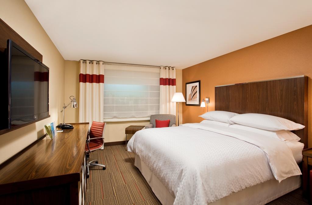 Four Points by Sheraton Buffalo Grove