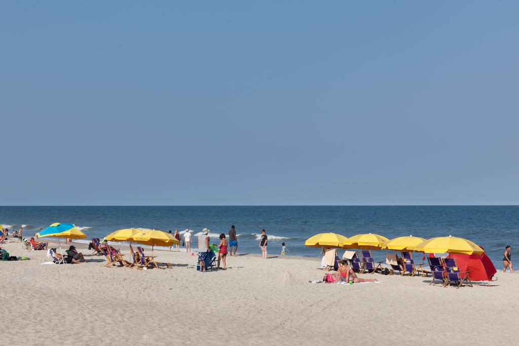 Hampton Inn and Suites by Hilton Carolina Beach Oceanfront