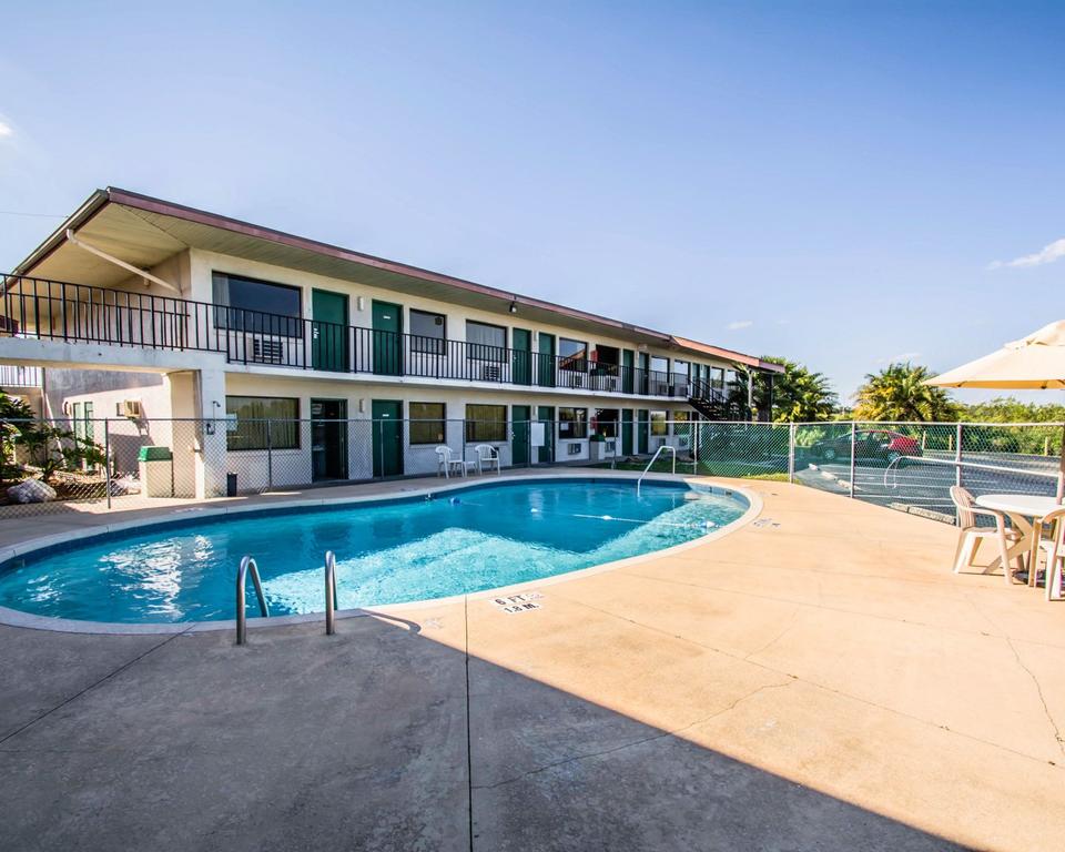 Econo Lodge Sebring