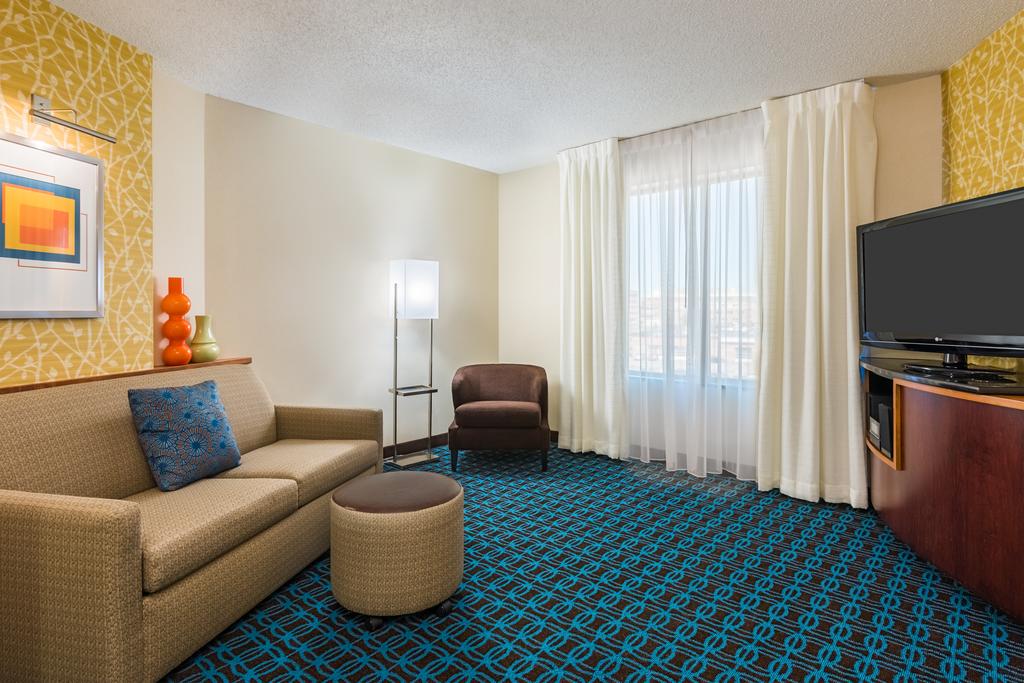 Fairfield Inn and Suites Buffalo Airport