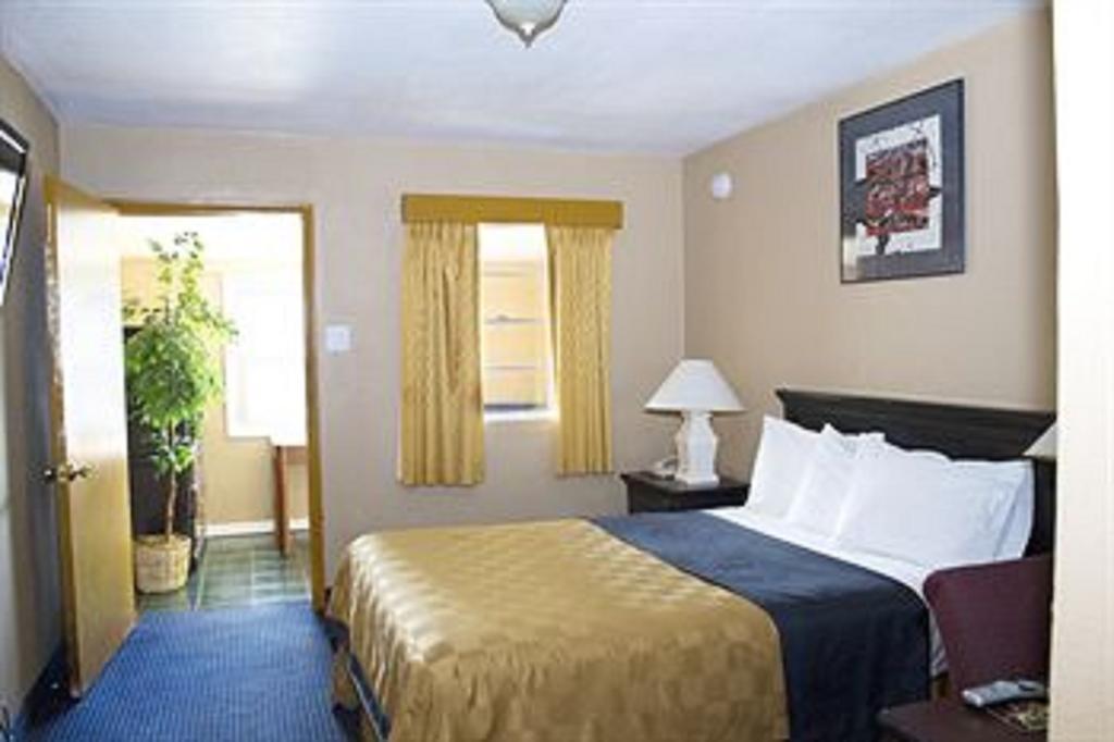 Americas Best Inn Flagstaff