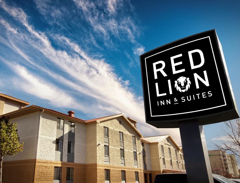 Red Lion Inn and Suites Denver Airport