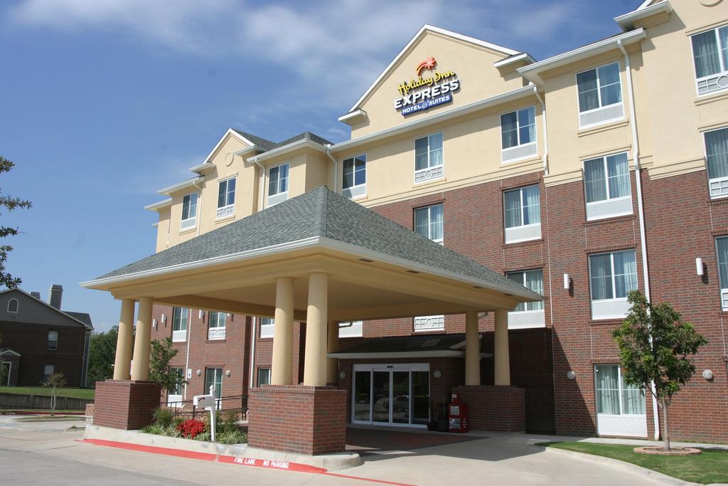 Holiday Inn Express and Suites Grand Prairie