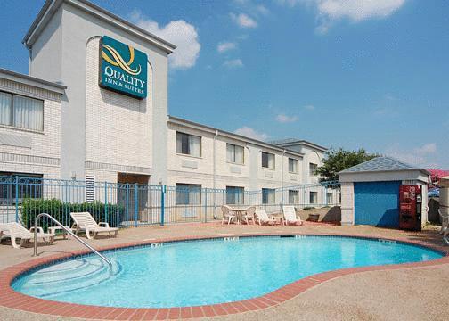 Quality Inn and Suites Grand Prairie