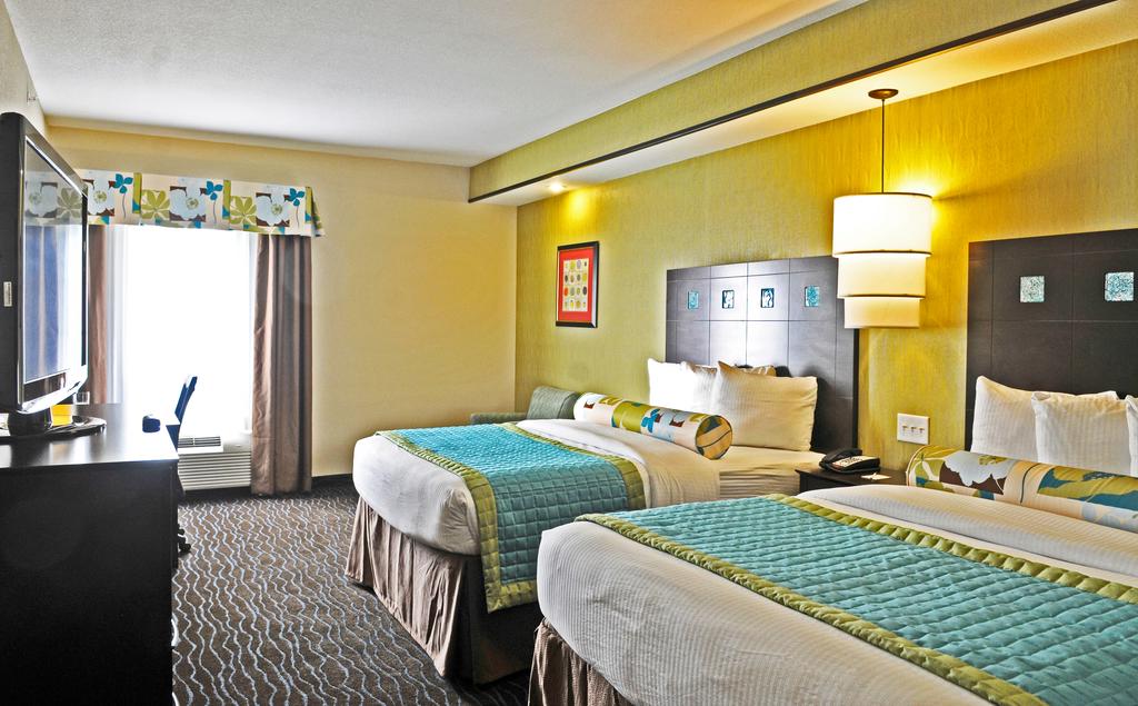 La Quinta Inn and Suites Dallas Grand Prairie South