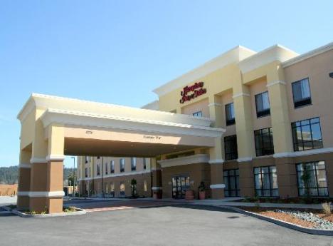 Hampton Inn and Suites Arcata