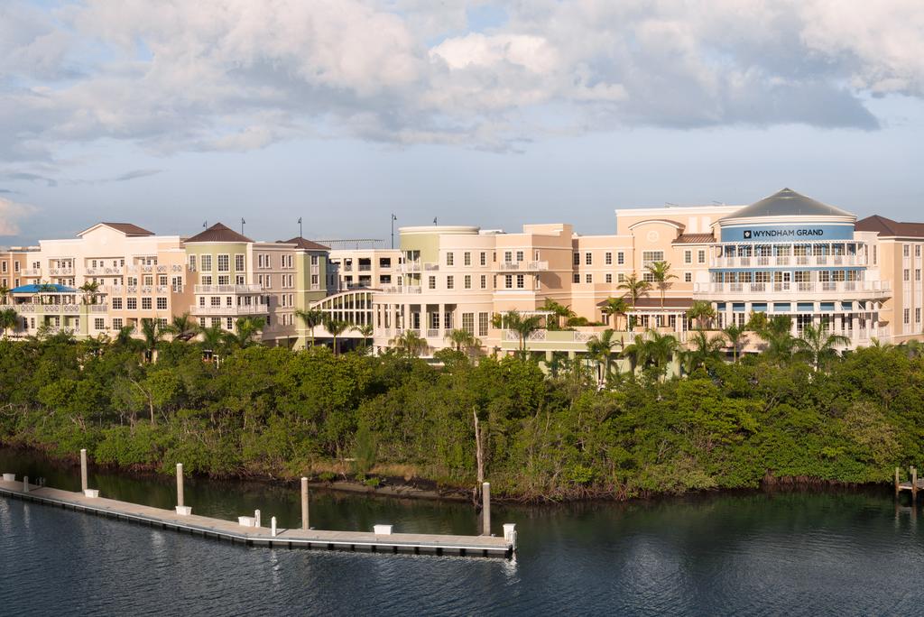 Wyndham Grand Jupiter - Harbourside Place