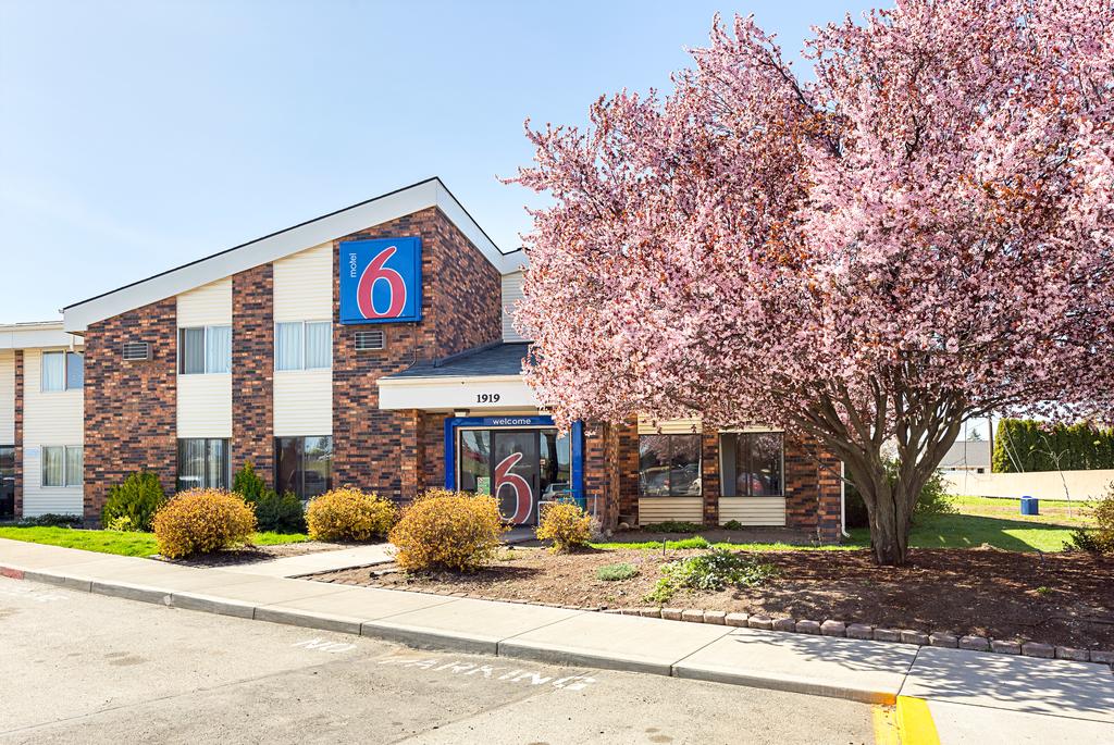 Motel 6 Spokane East