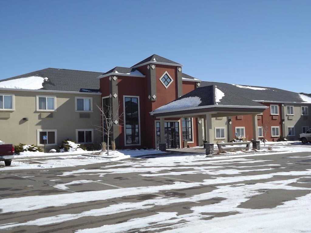 Howard Johnson Inn and Suites Oacoma