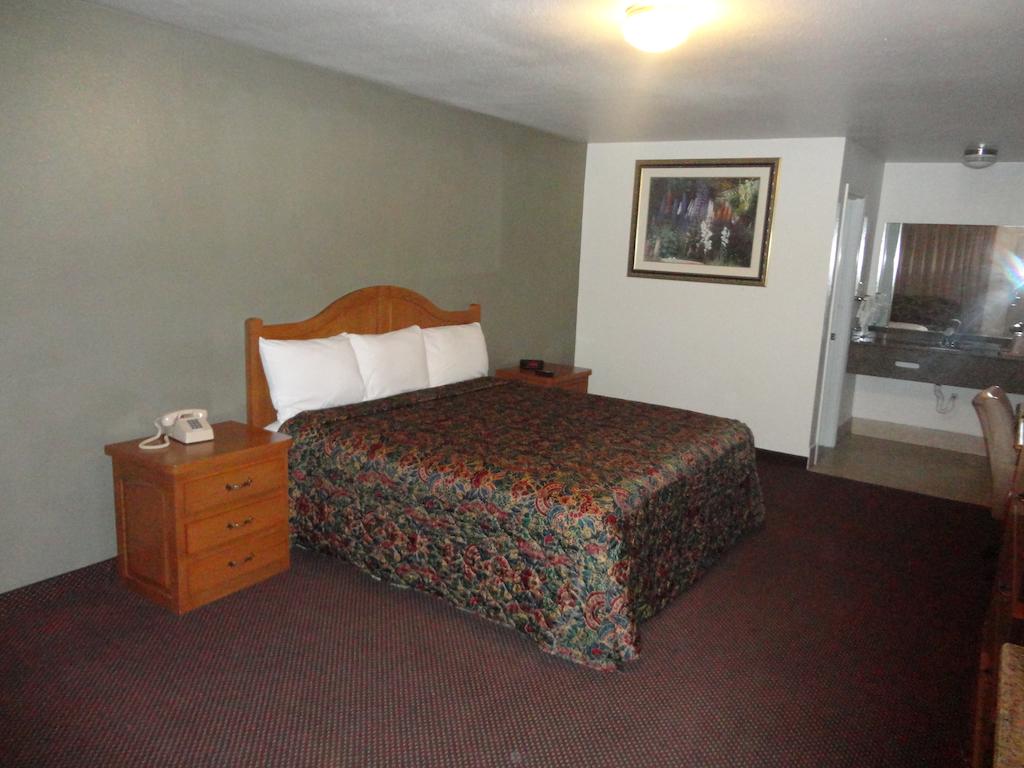 Garden Inn and Suites Silsbee