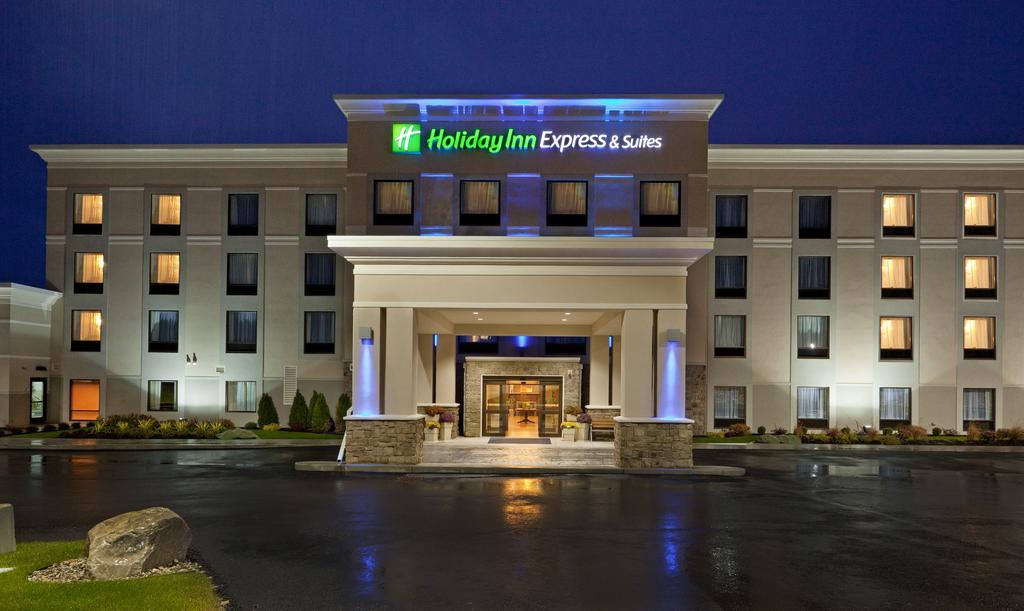 Holiday Inn Exp Stes Malone Ea