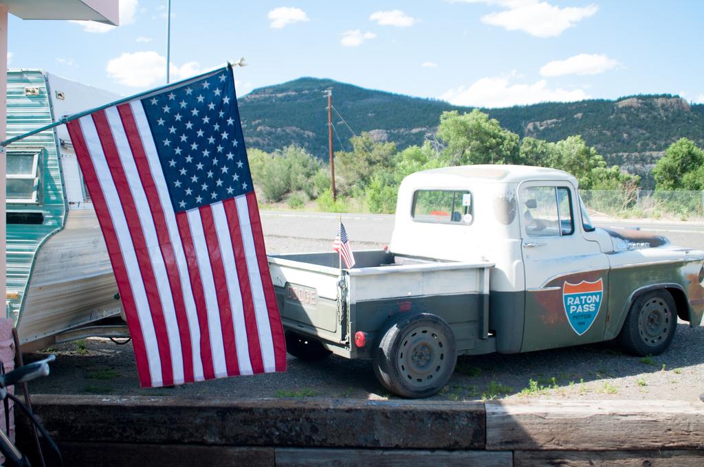 Raton Pass Inn