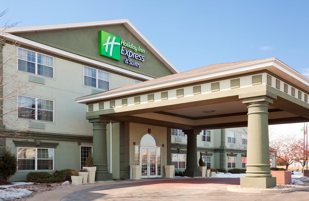 Holiday Inn Exp Stes Oshkosh