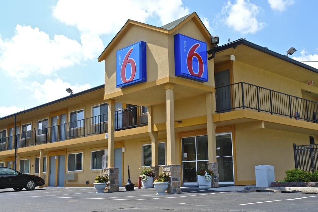 Motel 6 Oshkosh