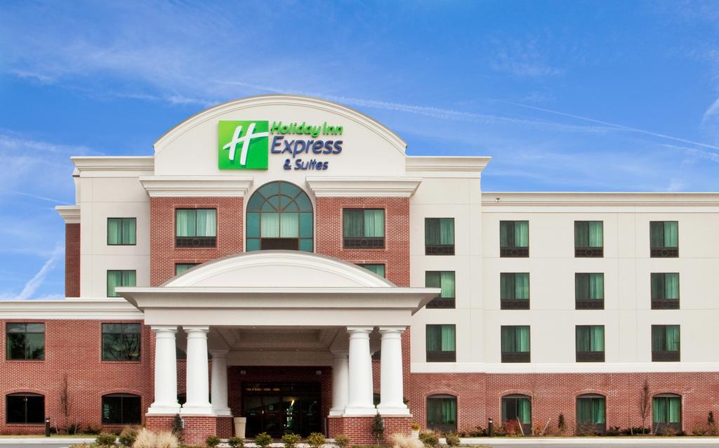 Holiday Inn Express Suites Newark