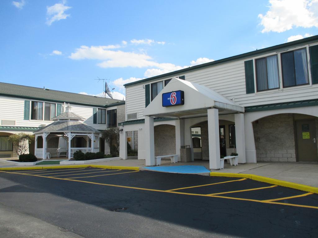 Motel 6 Newark