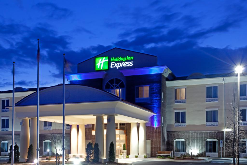 Holiday Inn Express Pembroke Se