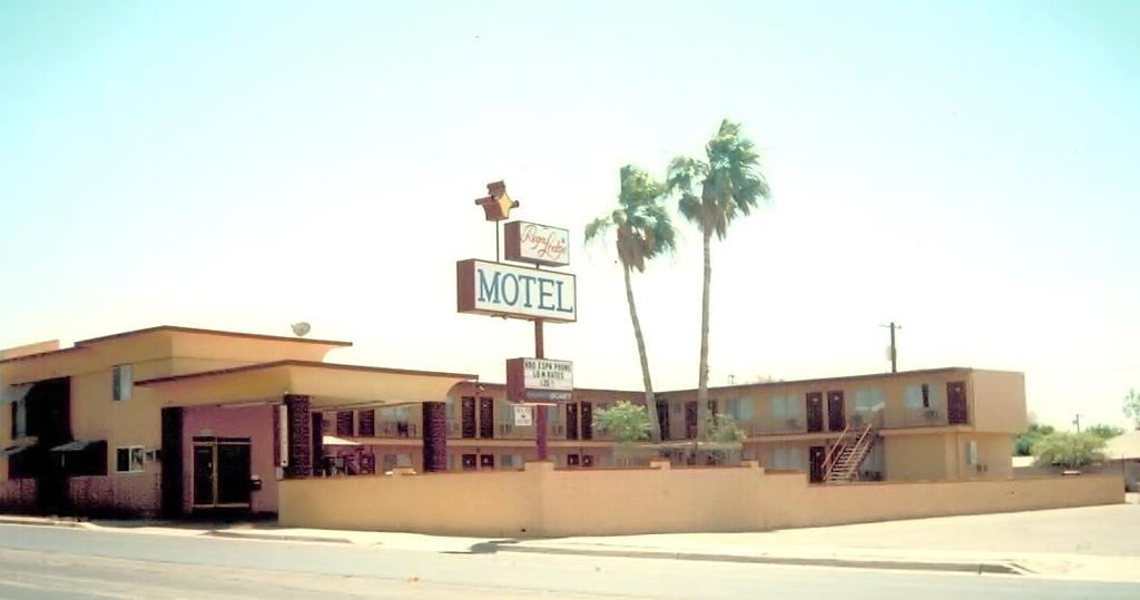 Regalodge Motel