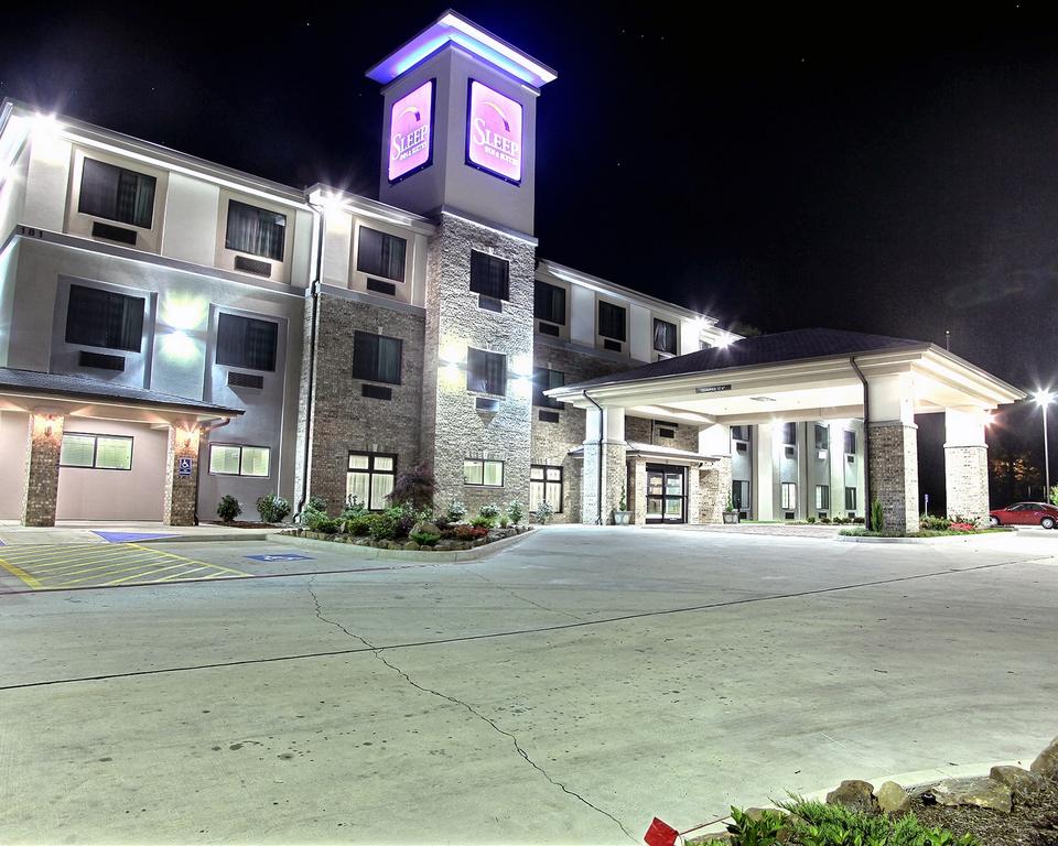 Sleep Inn and Suites Center