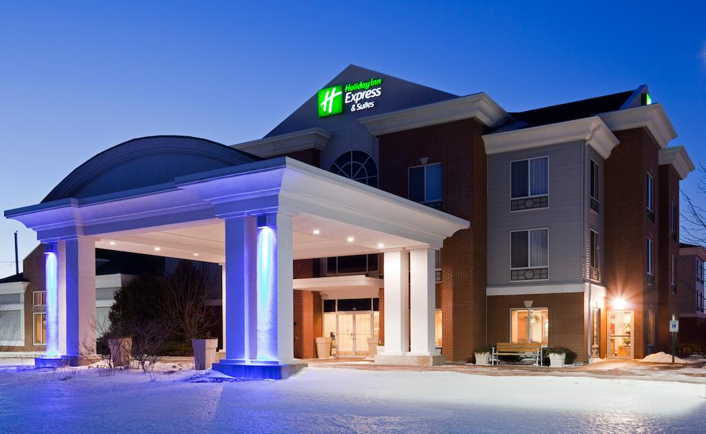 Holiday Inn Express and Suites Superior