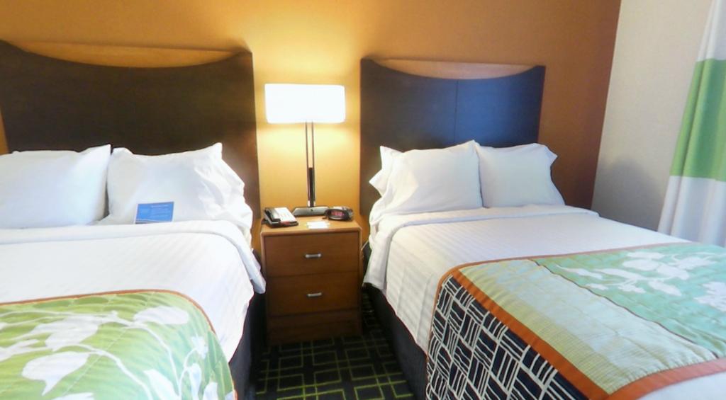 Fairfield Inn and Suites Kansas City Overland Park