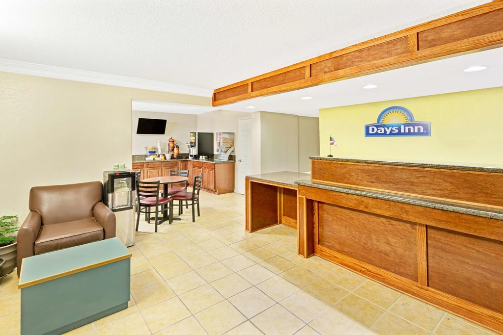 Days Inn Overland Park