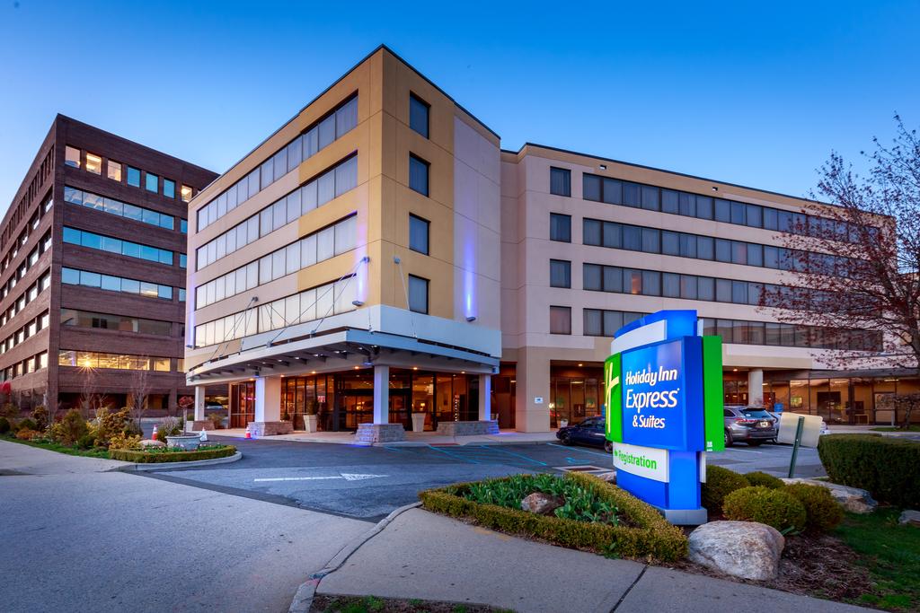 Holiday Inn Express Suites Stamford