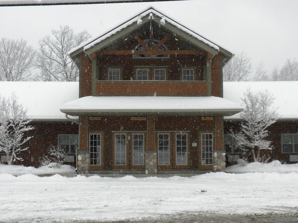 The Alpine Lodge