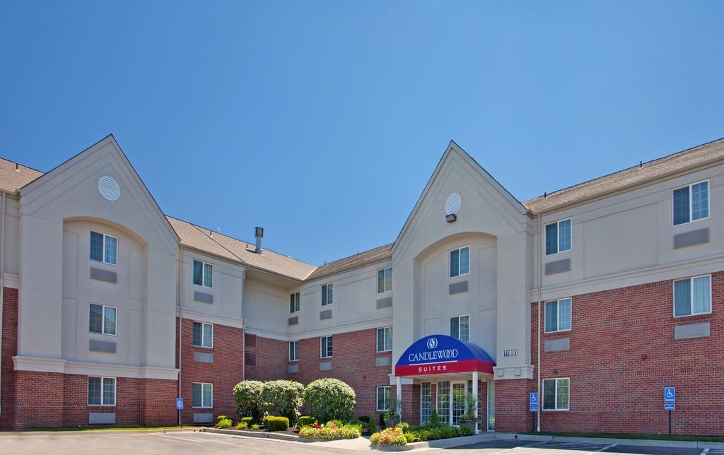 Candlewood Suites Overland Park