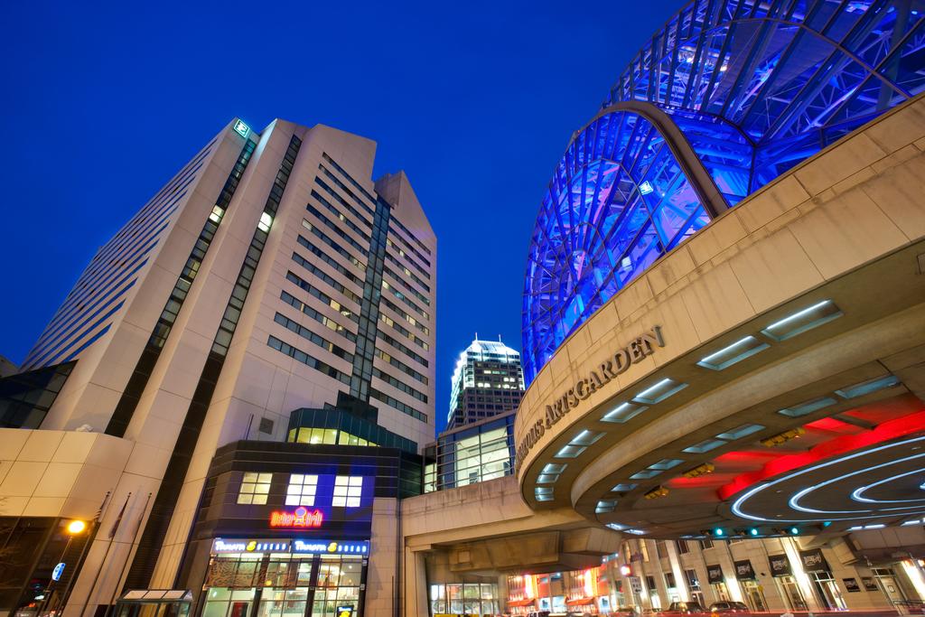 Embassy Suites Downtown Indianapolis