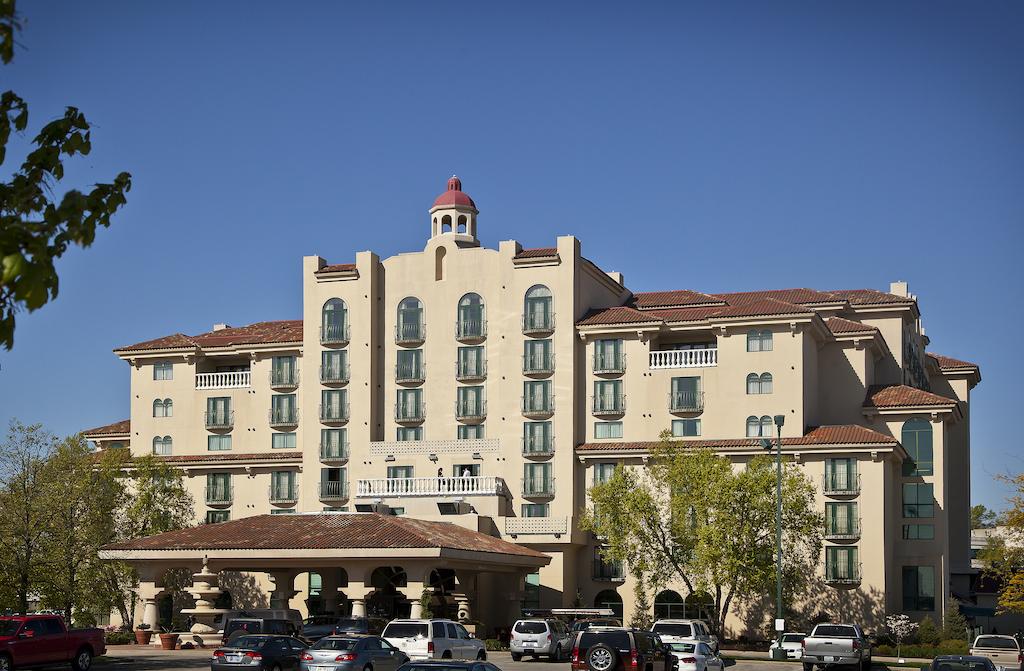 Embassy Suites Indianapolis - North