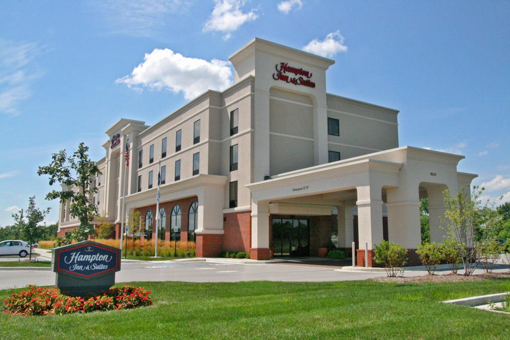 Hampton Inn and Suites Indianapolis Airport