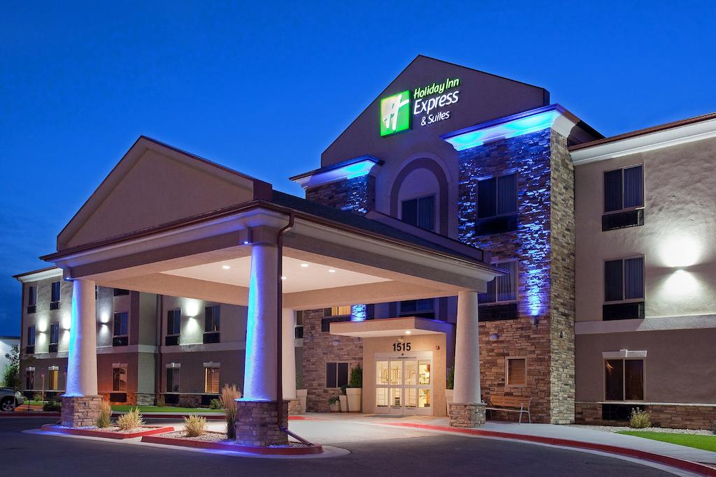 Holiday Inn Exp Stes