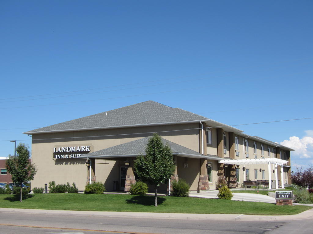 Landmark Inn and Suites