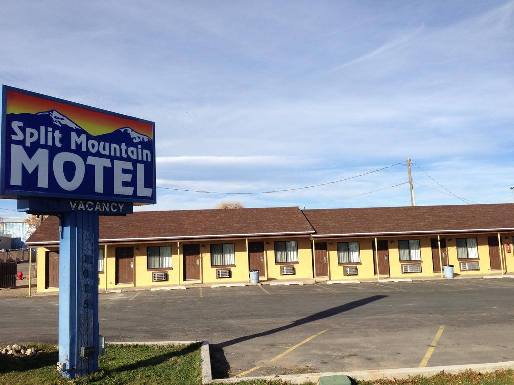 Split Mountain Motel