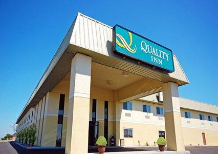 Quality Inn South Hutchinson