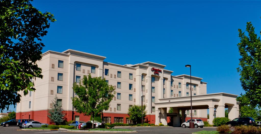 The Hampton Inn South Plainfield-Piscataway