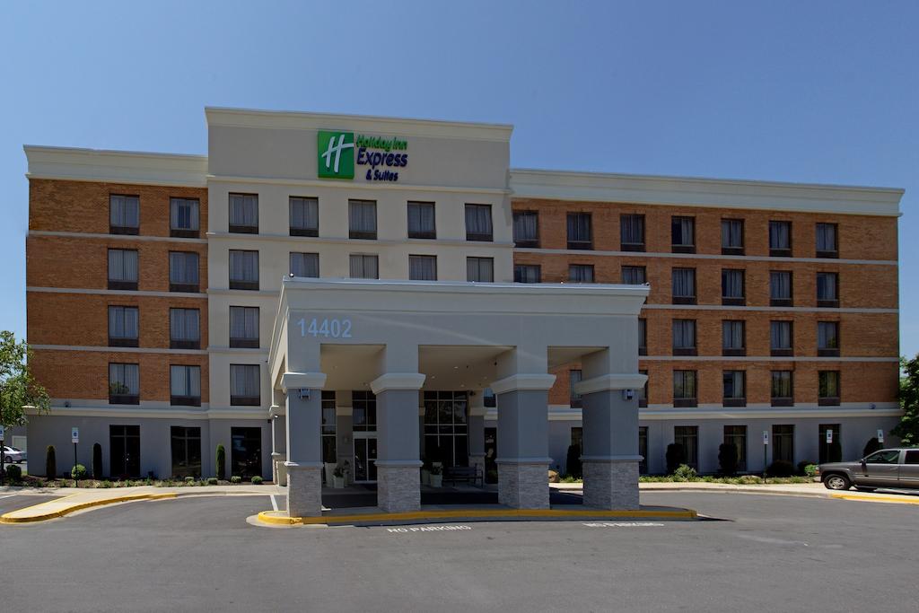 Holiday Inn Express And Suites Laurel