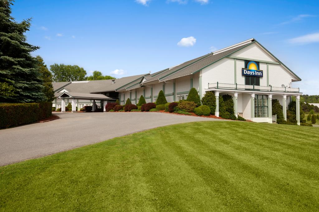 Days Inn Burlington Shelburne